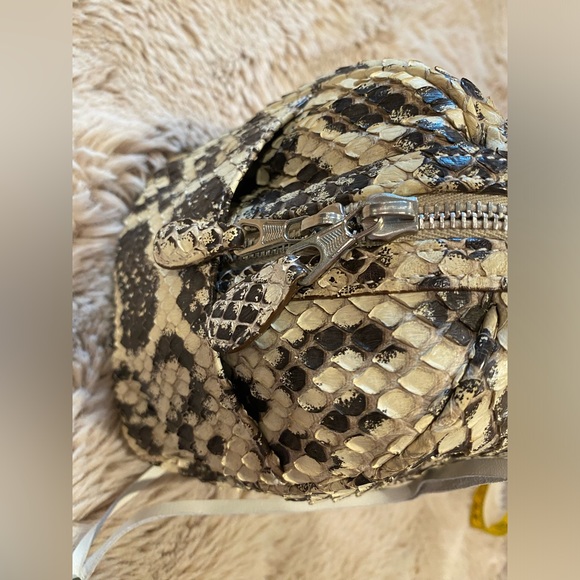 Balenciaga Paris designer GENTLY USED python snakeskin handlebag OS - Picture 16 of 17